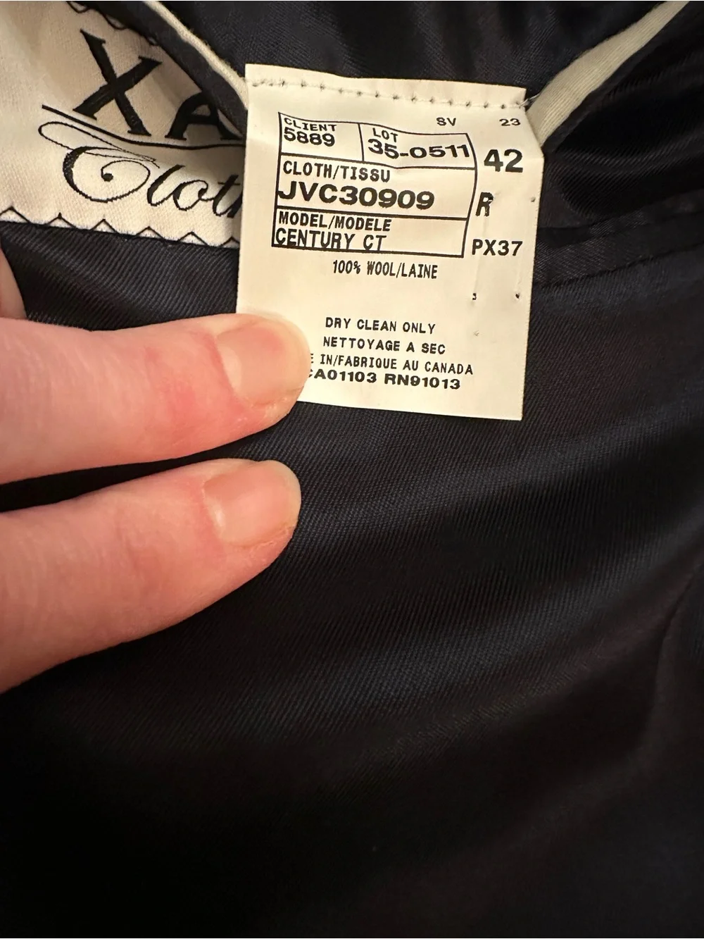 Vitale Barberis Canonico 100% Wool Navy Pinstripe Suit 42R Made in Canada